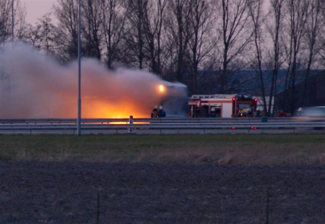 2009/80/20090401 003 Buitenbrand groot voertuig A9.jpg